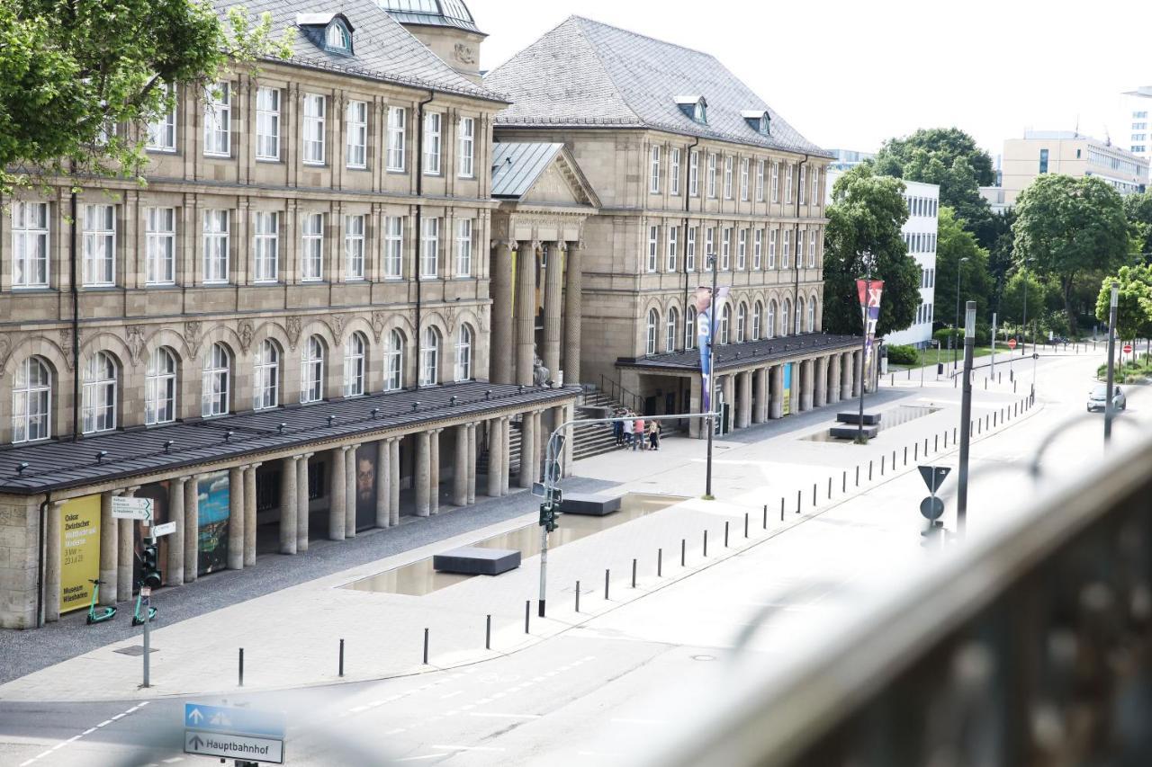Palais Passy~Design Suite Mit Ausblick Im Zentrum Вісбаден Екстер'єр фото